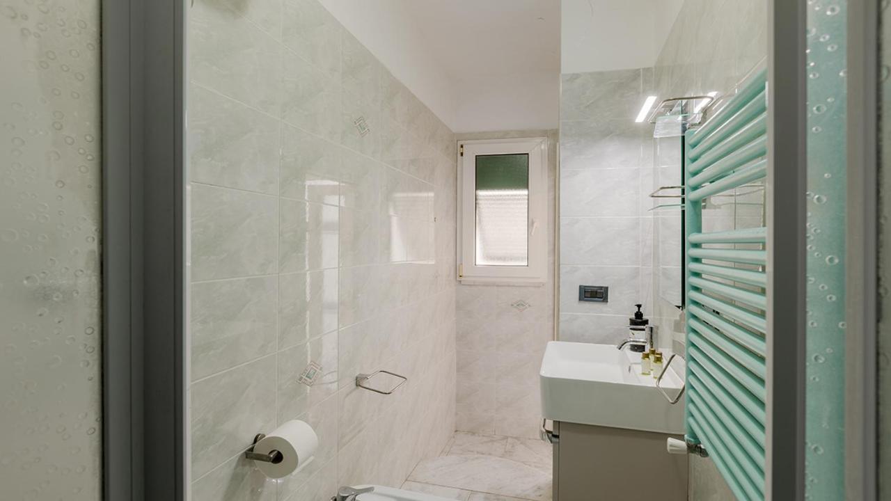 La Casa Di Nonno Roberto By Rentbeat Apartment Livorno Ngoại thất bức ảnh
