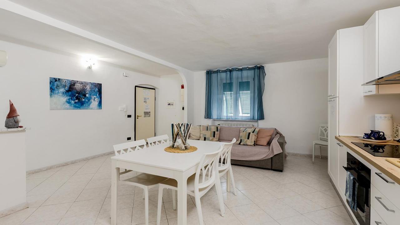 La Casa Di Nonno Roberto By Rentbeat Apartment Livorno Ngoại thất bức ảnh