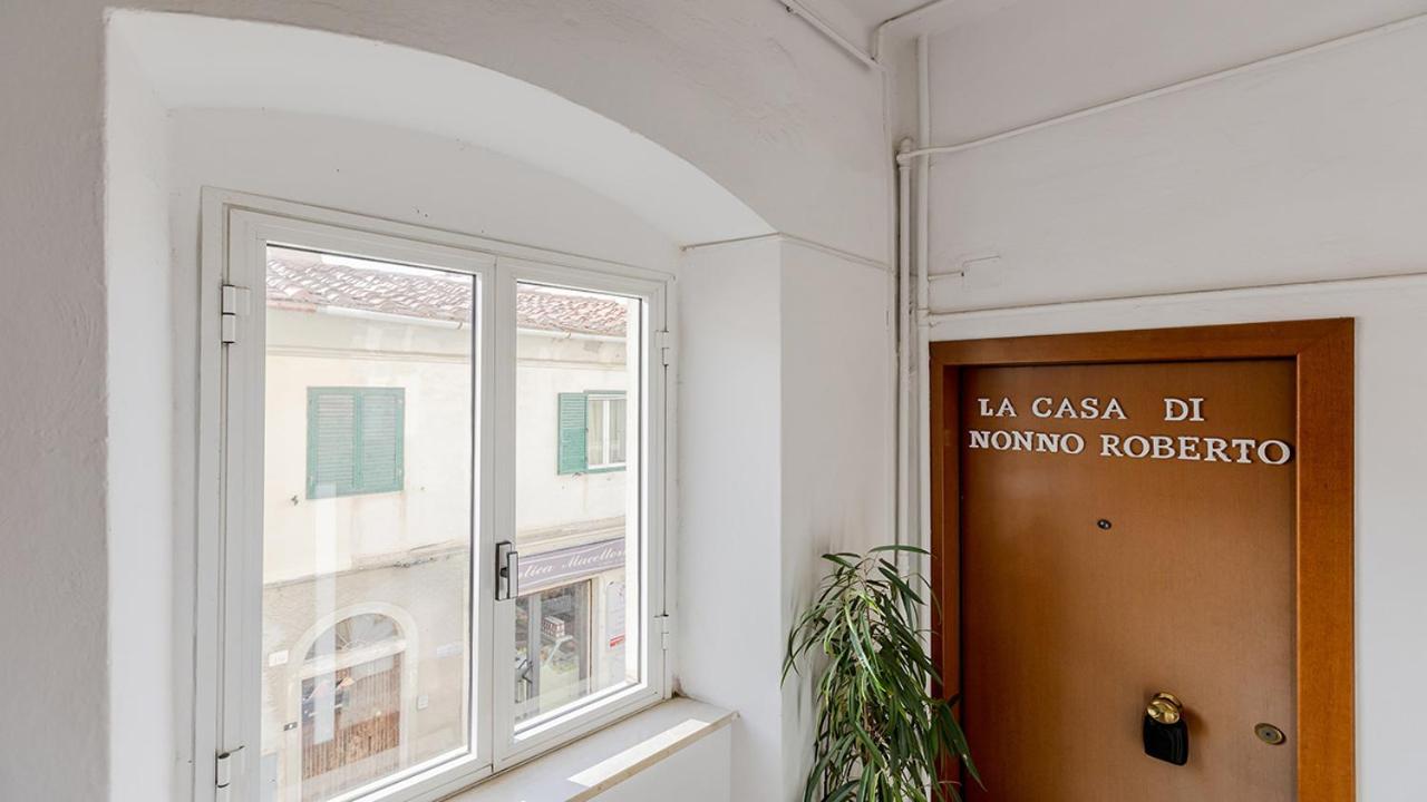 La Casa Di Nonno Roberto By Rentbeat Apartment Livorno Ngoại thất bức ảnh